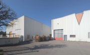 Aussenansicht 2 - PRODUKTIONS- UND VERWALTUNGSGEBÄUDE