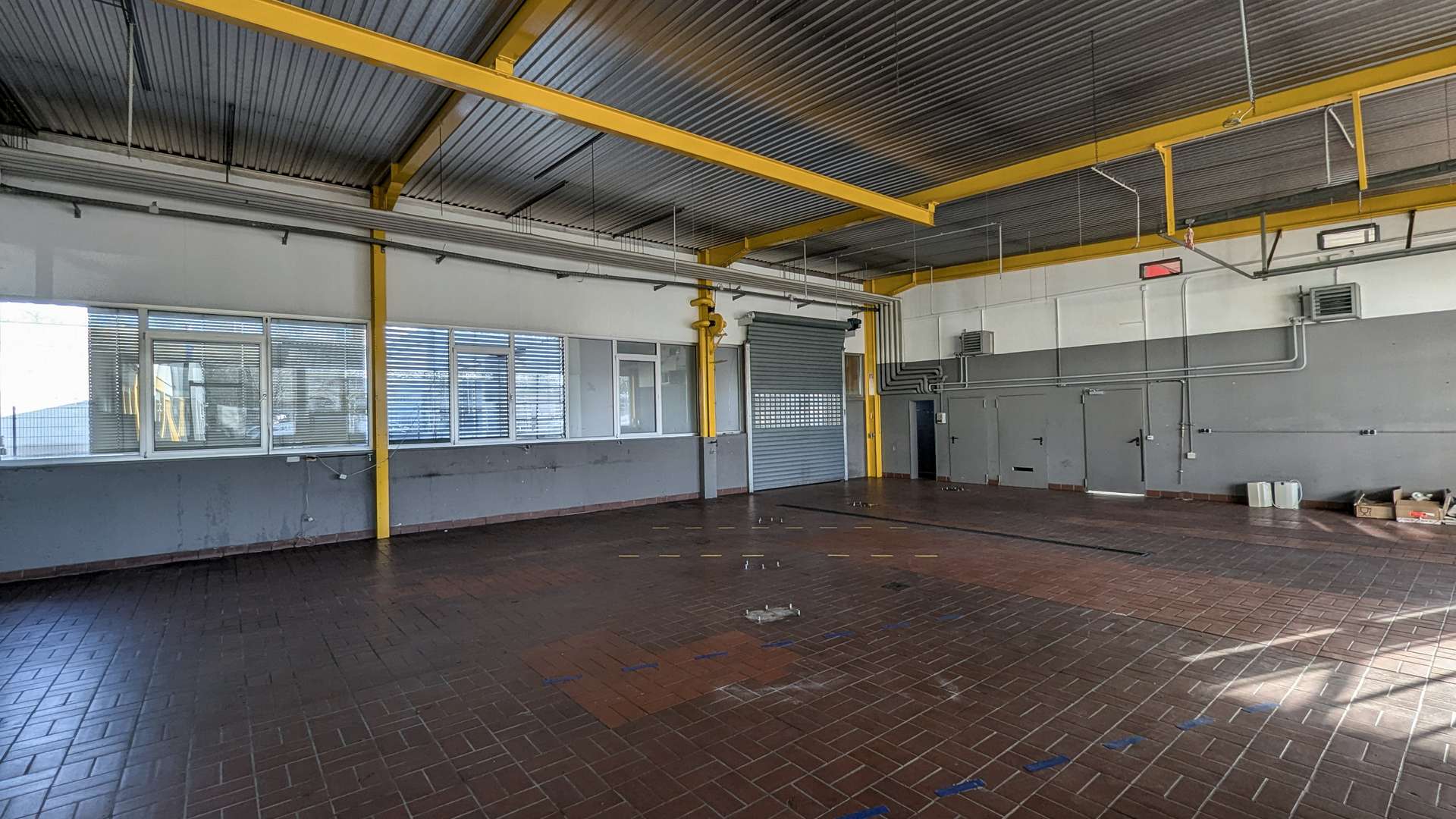 Halle/Werkstatt